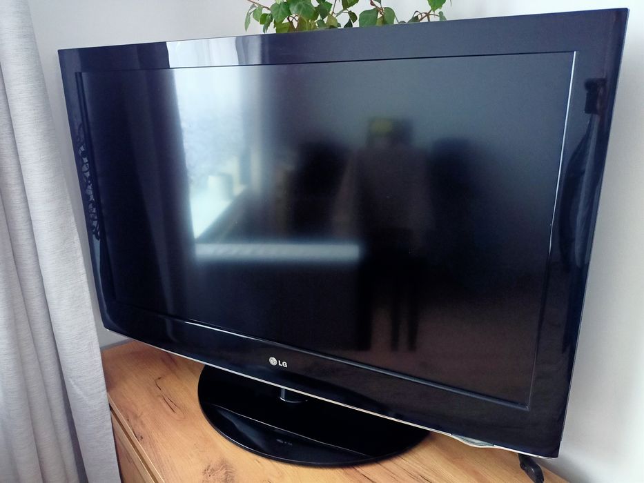 Telewizor LG 37LH3000 – 37” LCD, sprawny, dobry stan
Telewizor LG 37LH