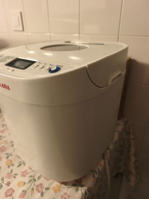 Máquina de fazer pão e bolos, Marca Flama 993FL