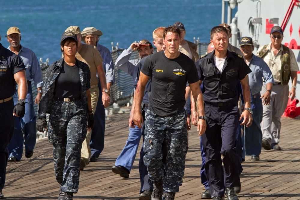BATTLESHIP - Batalha Naval (Liam Neeson/Rihanna/Alexander Skarsgard)