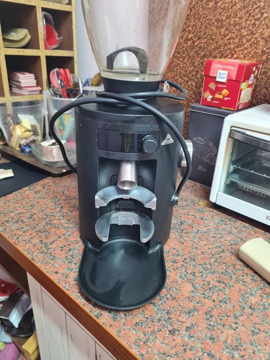 Продам кофемолку