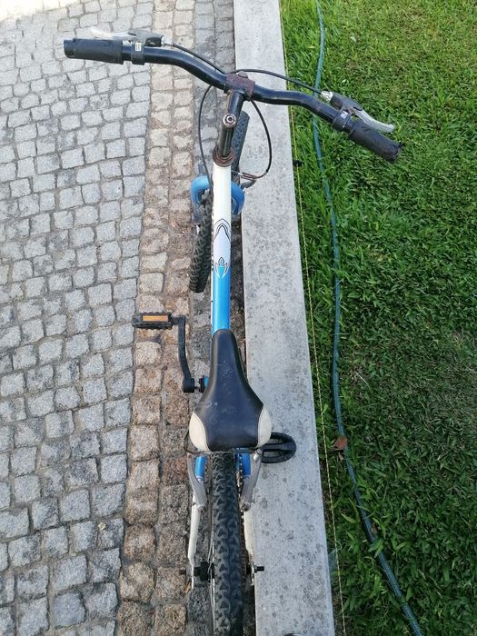 Vendo bicicleta.