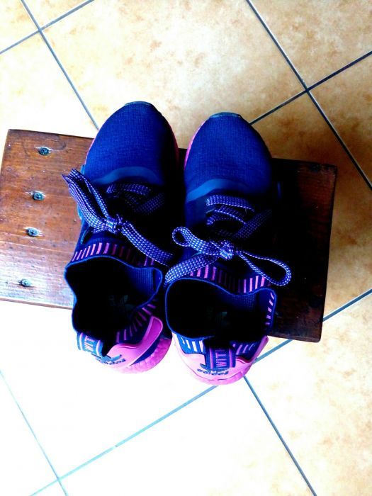 Adidas NMD_R1 granat fuksja