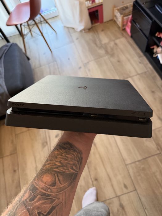 PlayStation 4 Slim 500 GB