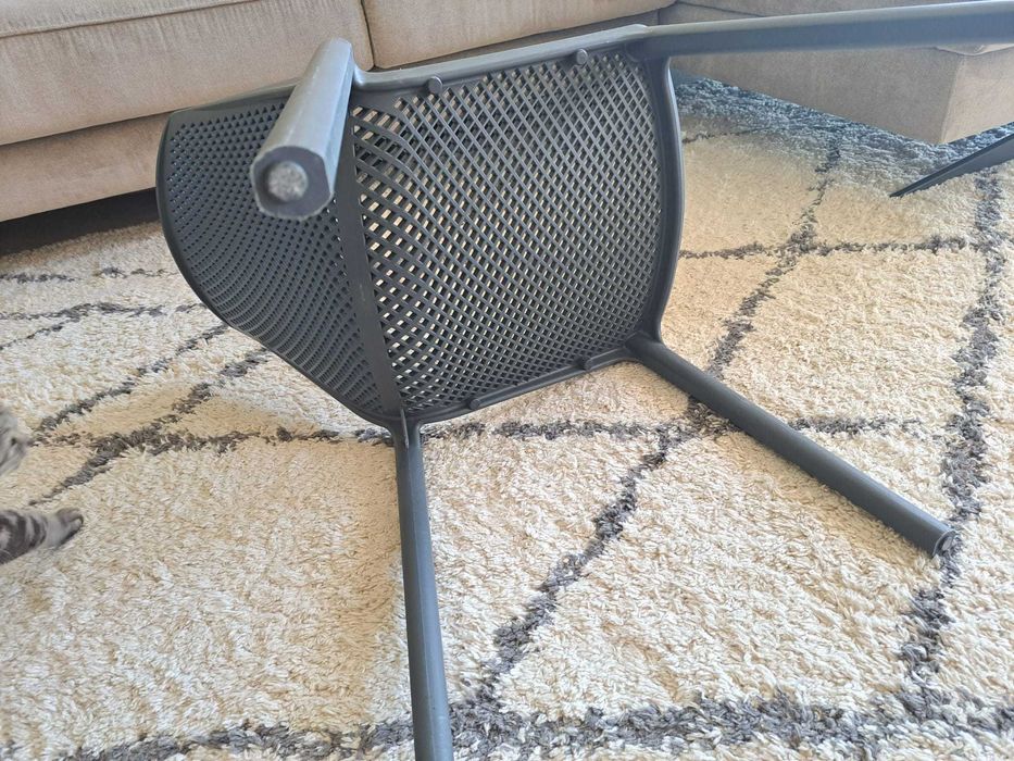 Lote 4 cadeiras em polipropileno - CASA