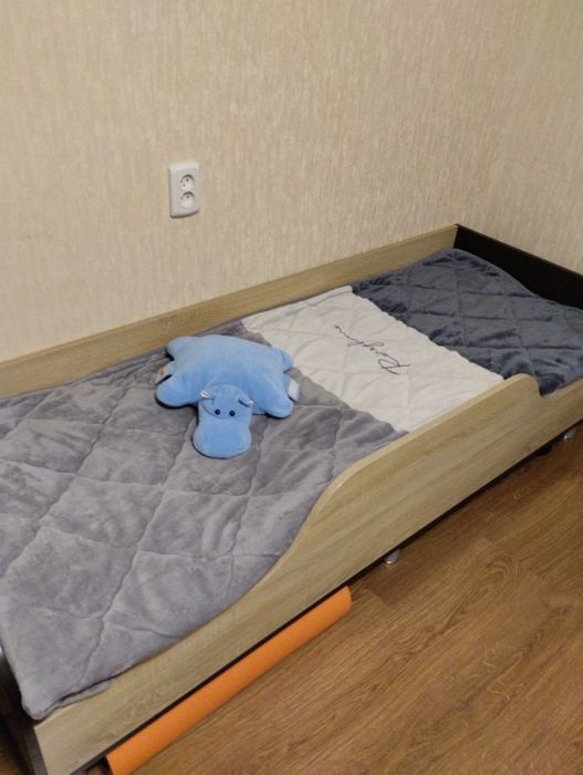 Кровать с матрасом slip s flay