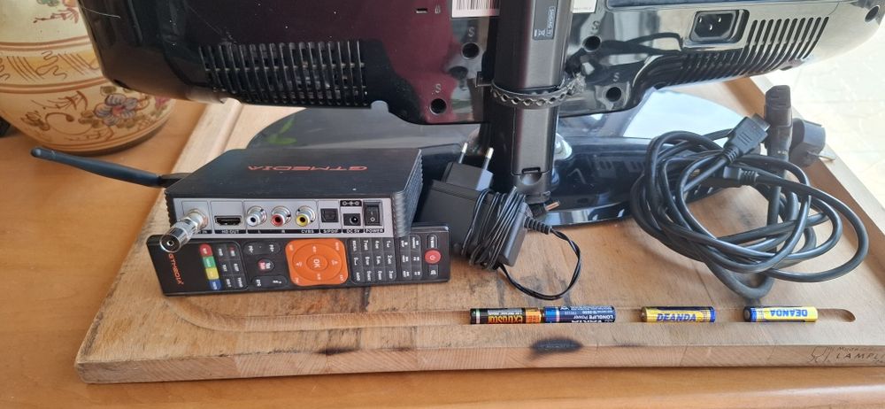 Vendo Lcd samsung 23"