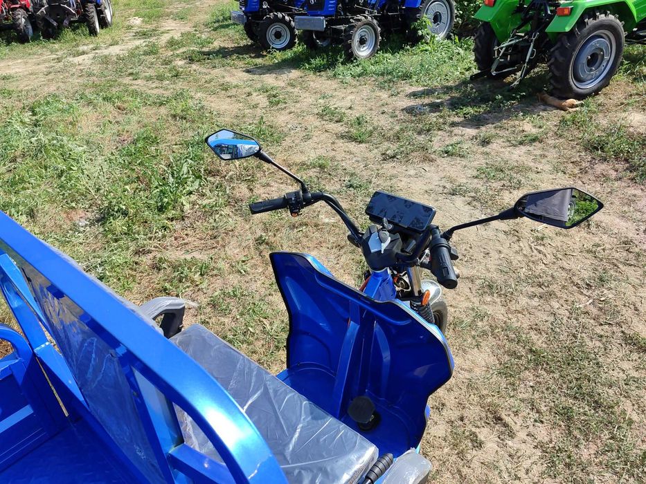 Электро трицикл с доставкой домой Дозер 1200 ватт мощности запас 60км