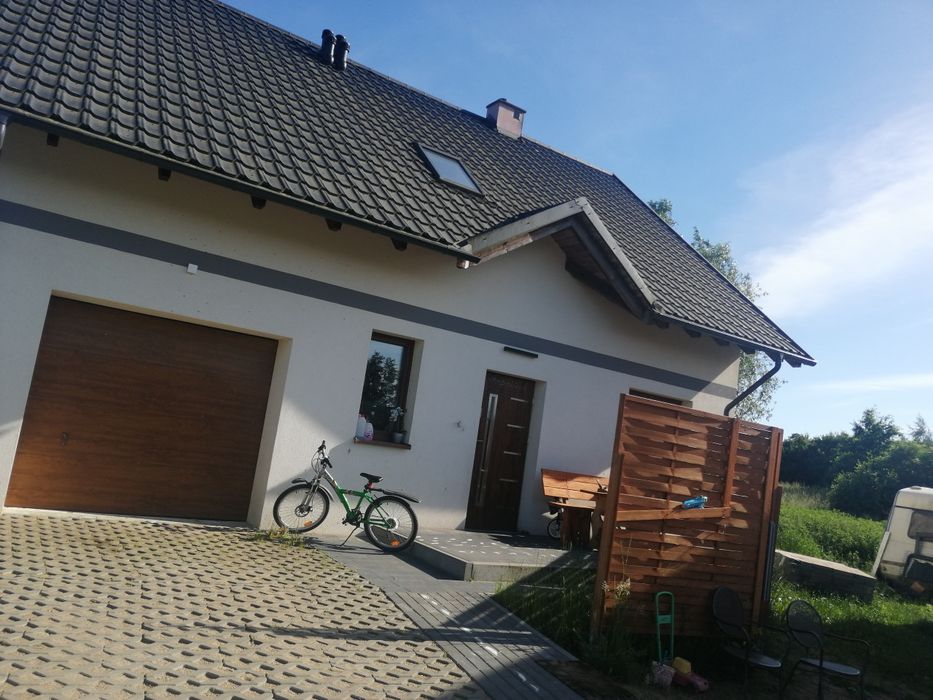 Dom wolnostojący 117 m² + domek gosposdarczy 35 m² - Więcej