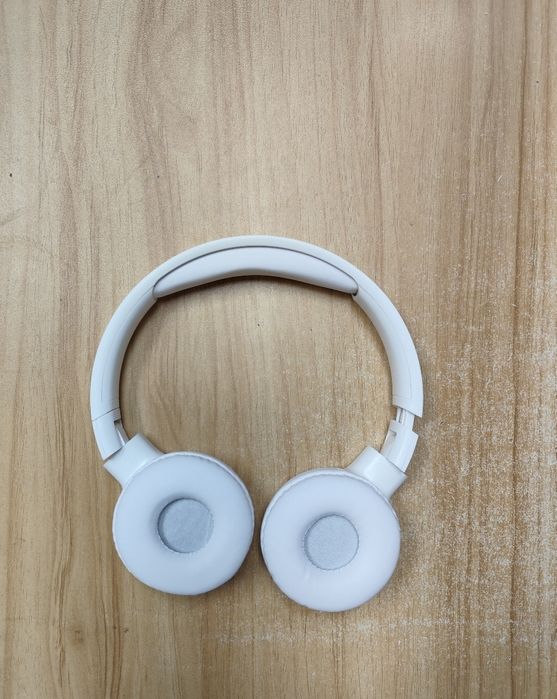 Fone JBL Tune 510BT Branco – Som Potente e Design Elegante