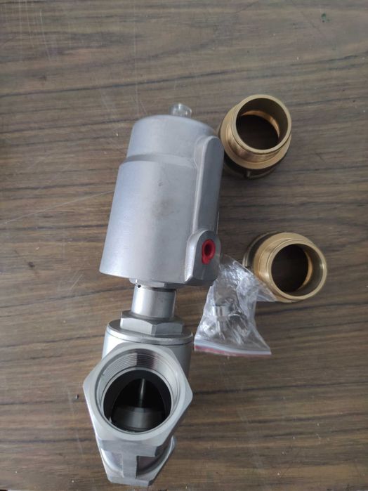 Vendo Válvula de assento inclinado Nova