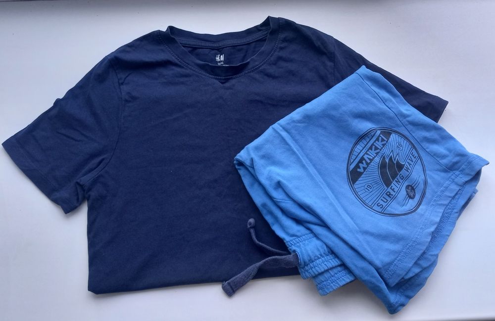 Комплект: футболка H&M и шорты OVS на 11-12 лет, 146-152 см.