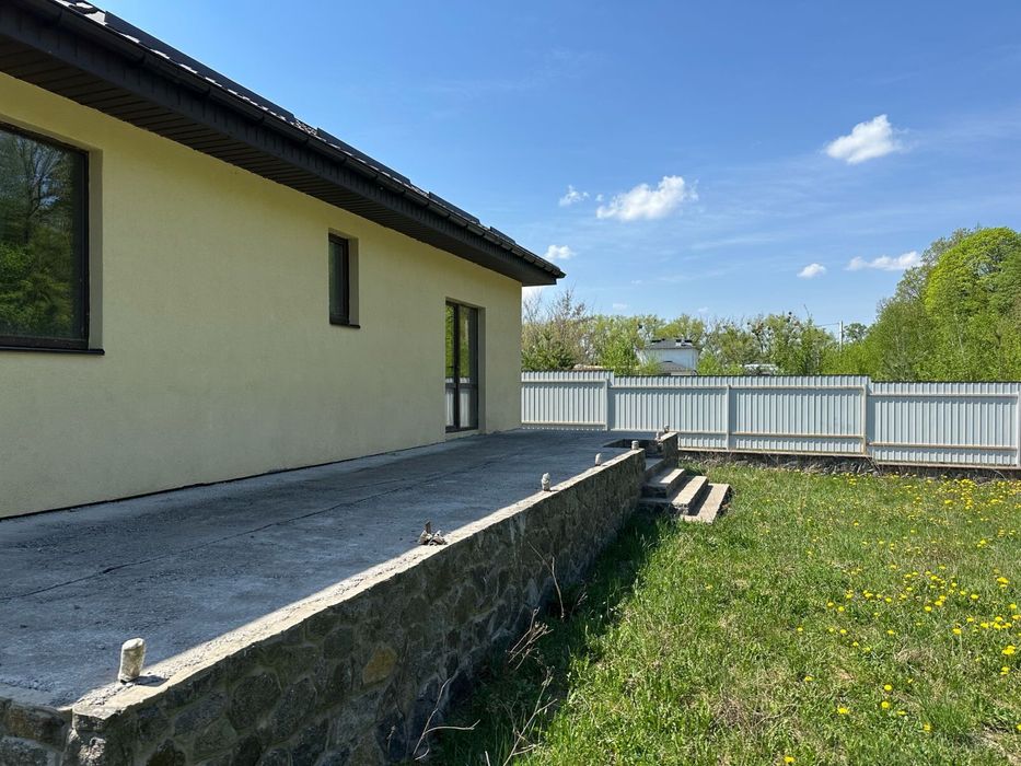 Будинок з виходом до лісу