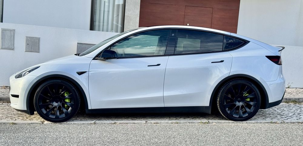 Vendo Tesla Model Y - Único (RWD 2023)