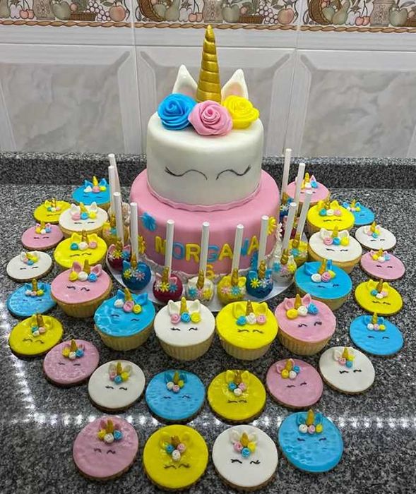 Bolos personalizados - Fazemos entregas