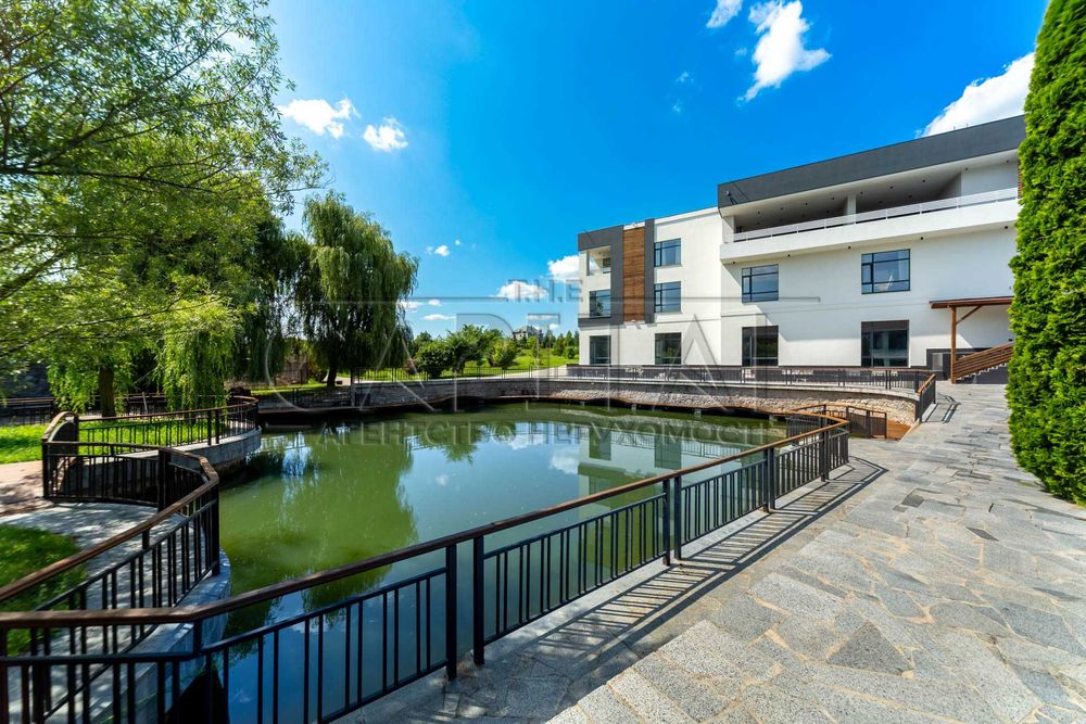 Ексклюзивна  VIP Резиденція свій парк, озеро, Обухівський район