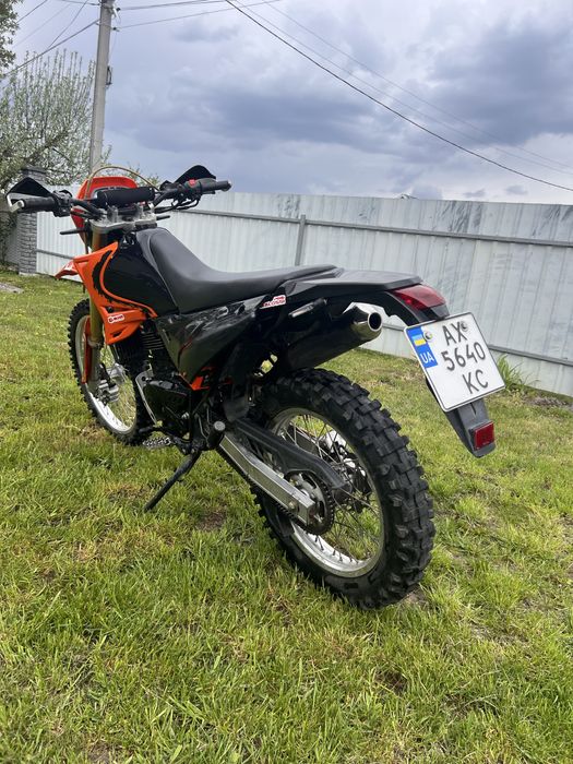 Продам,ендуро мотоцикол pioneer 200кубів