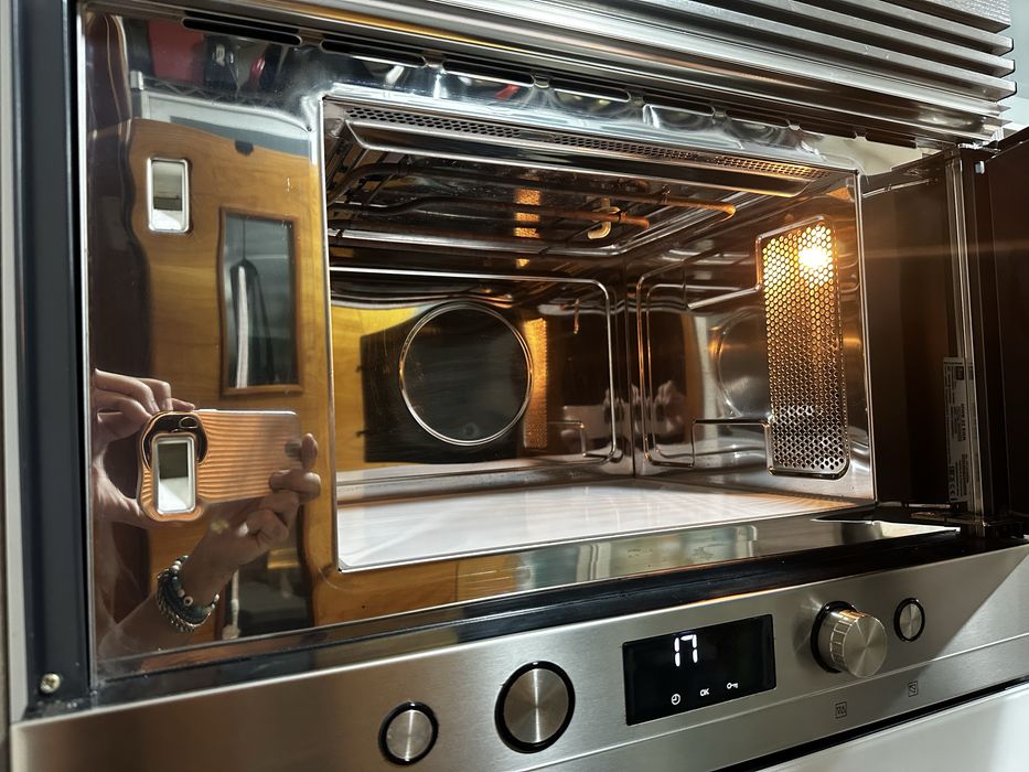 Microondas TEKA de Encastrar com Grill – Excelente Estado