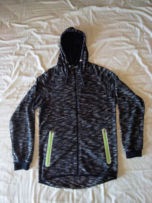 Casaco de malha com carapusso