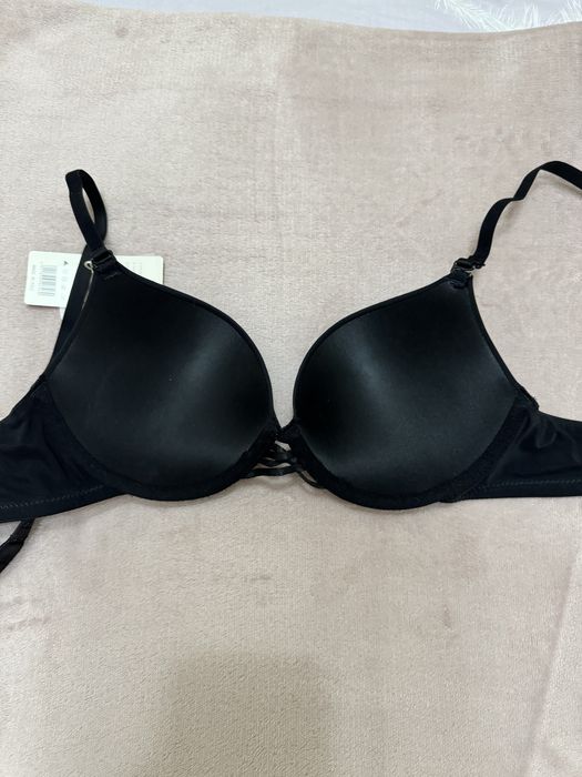 Бюстгальтер чорний