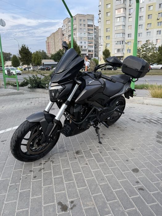 Мотоцикл Bajaj dominar 400 турист