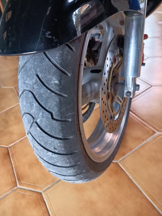 Mota Suzuki GSXF 750