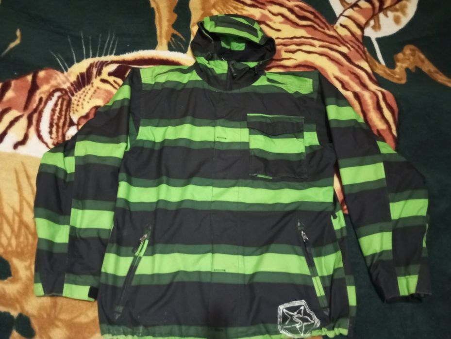 Куртка для сноубординга(лыжная) L