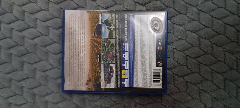 Farming Simulator 22 de PS4 - 20€ (ACEITO TROCAS)