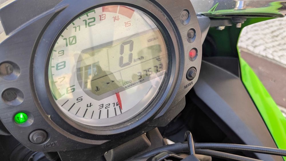 Kawasaki Ninja ZX-10R – 2009 – 37.500 km