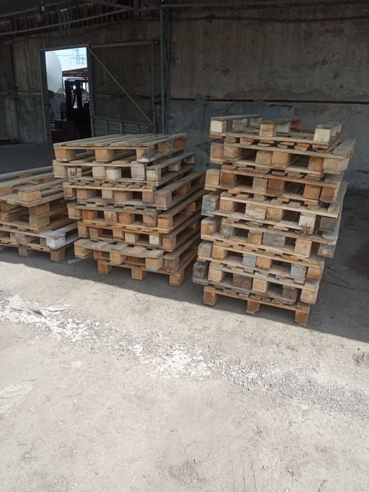 Поддоны новые продам 100грн.