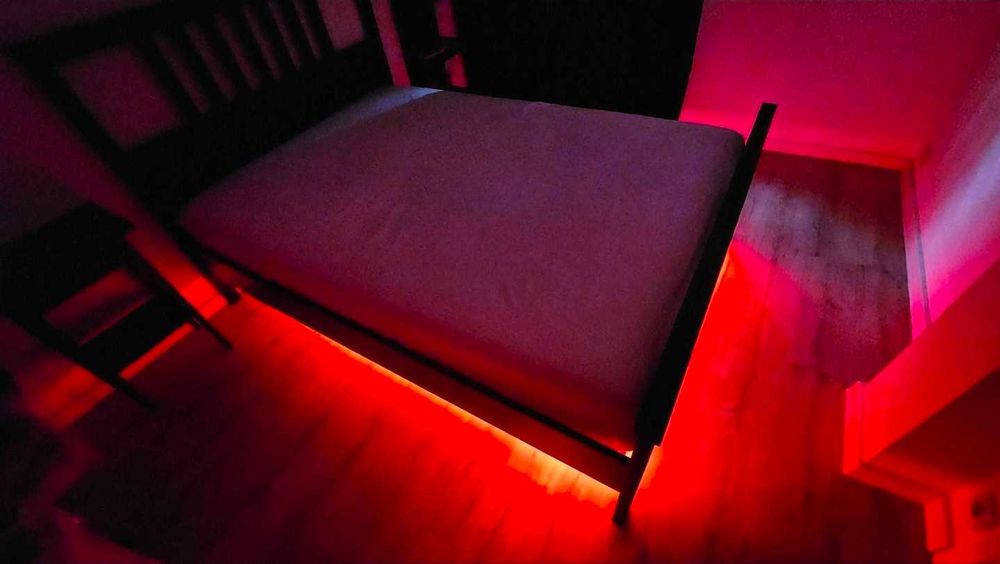 SUPER OFERTA! Łóżko podwójne-IKEA154x211cm +materac+stelaż+stolik+Półka+LED
