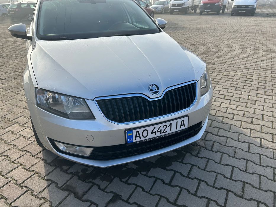 Автомобіль шкода октавія