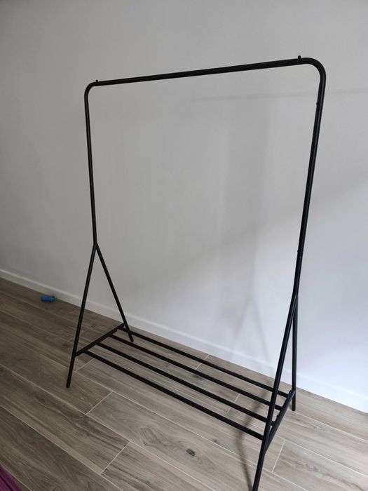 Suporte para cabides