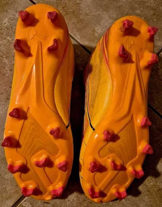 Piłka nożna korki Puma rozmiar 42