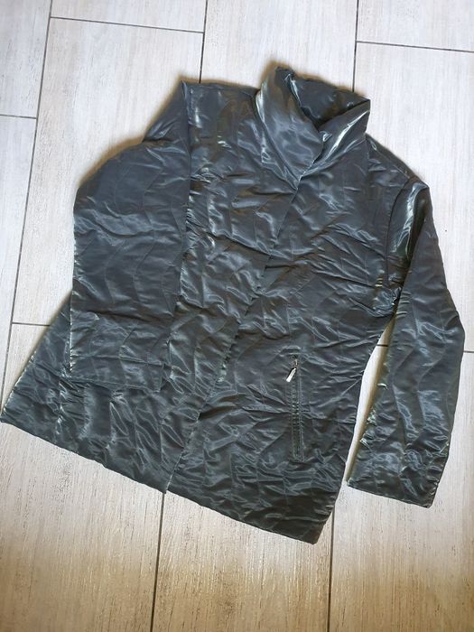 Куртка женская 48