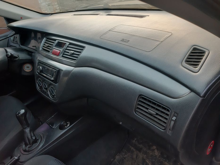 Мітцубісі Ланцер  9 з газом 4.