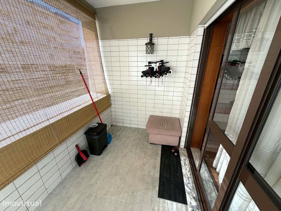 QUARTO INDIVIDUAL 250€ + 50€ Despesas