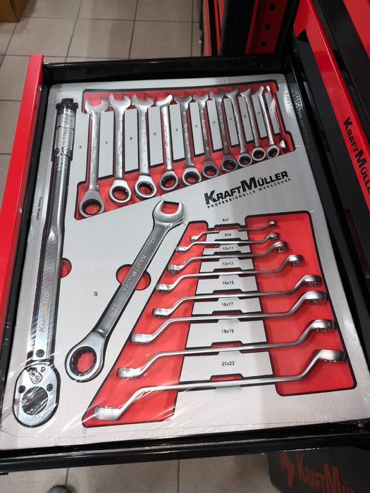 Carrinho de ferramentas Kraft Muller 7 gavetas 6 cheias com chave