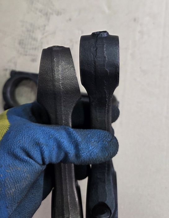 Колінвал шатун поршень Мітцубісі L200 Л200 Pajero 2.5 4D56