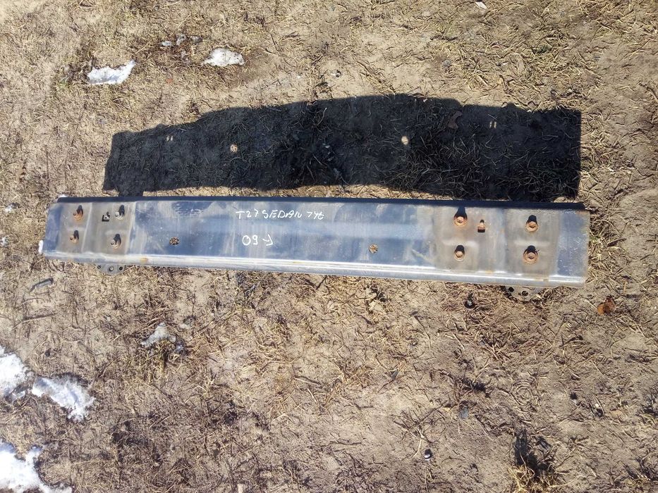 toyota AVENSIS T27 09-15 belka tył sedan strefy zgniotu