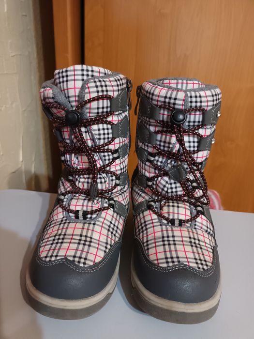 Продам зимние термо ботинки B&G 30р