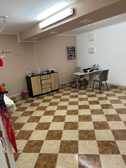 Продаж приміщення