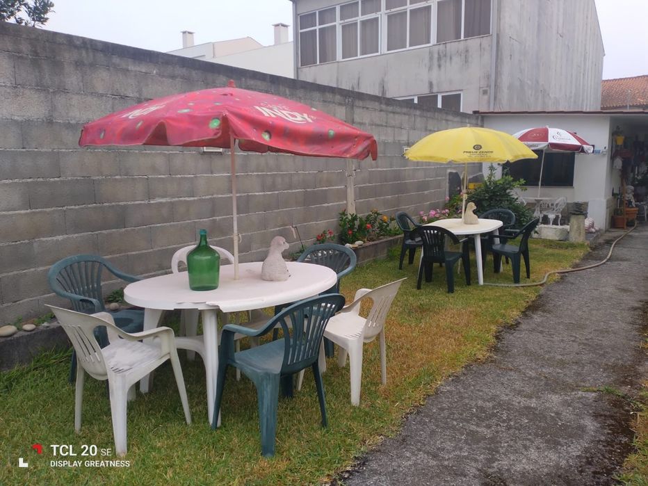 Conjunto de Cadeiras e Mesas de Jardim - 40€ (cada)