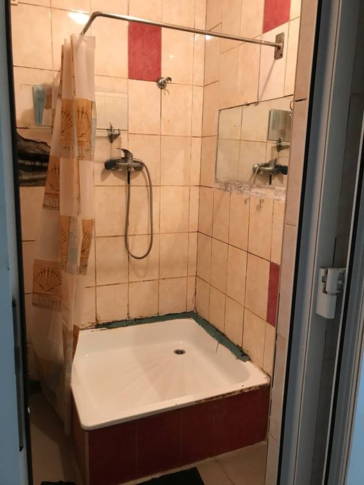 Продам малосимейку від власника!!! Район Автопарк.