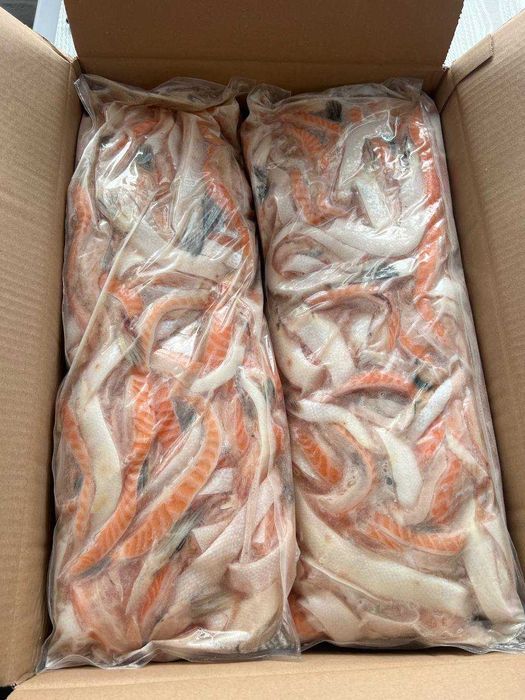 Заморожені черевця атлантичного лосося (брюшка лосося)