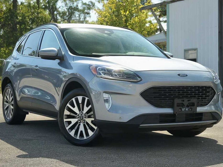Ford Escape Titanium      2022