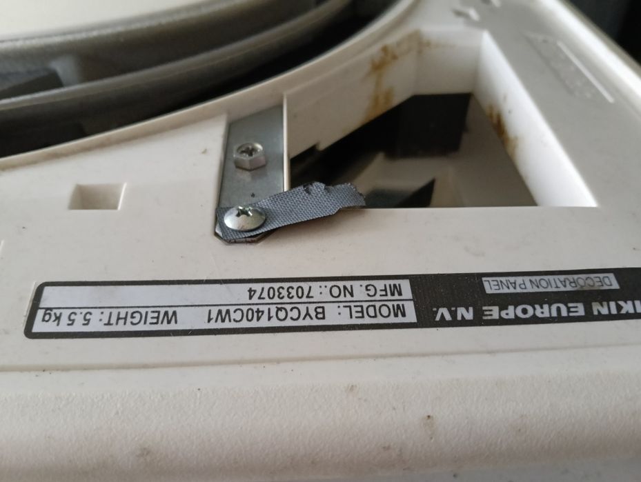 Daikin vrv III com 6 cassetes 4 vias.