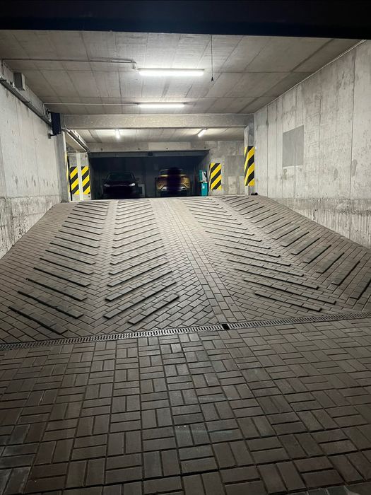 Miejsce parkingowe w garazu - Tymienieckiego 16F Łódź!!!