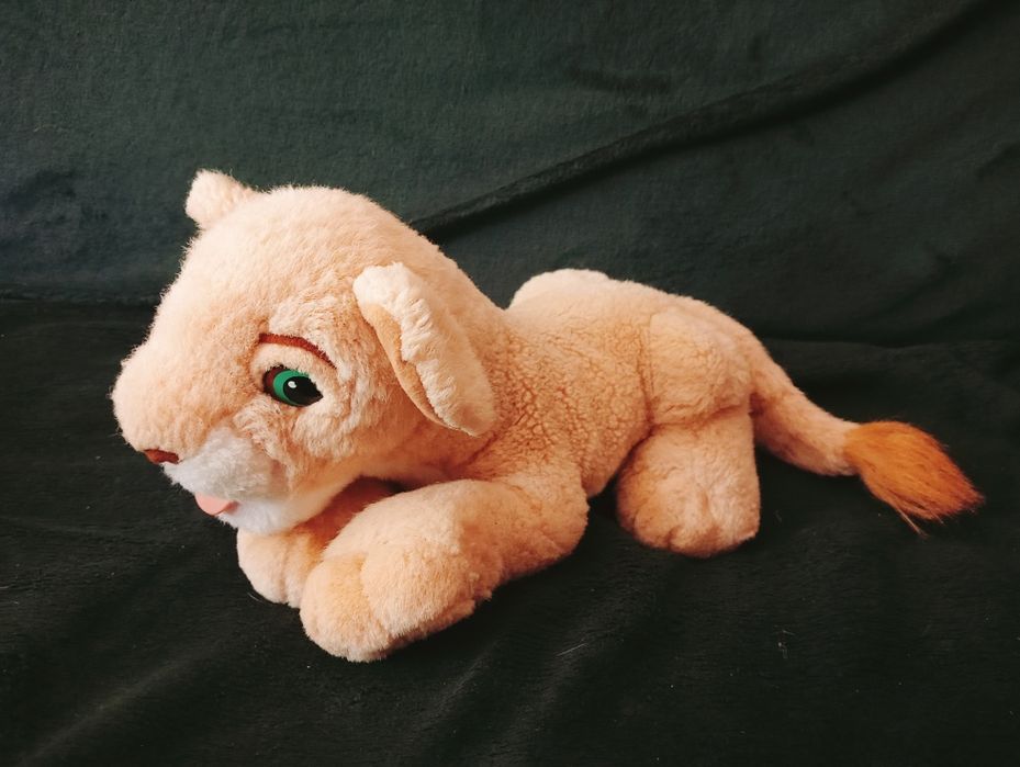 Nala maskotka król lew interaktywna