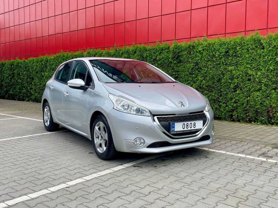 Peugeot 208 2014