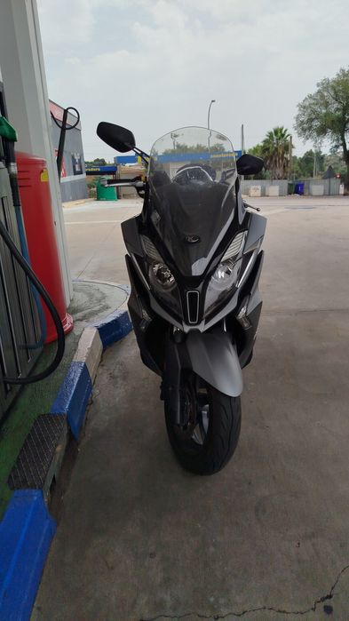 KYMCO Downton 350i - como nova - 3900km